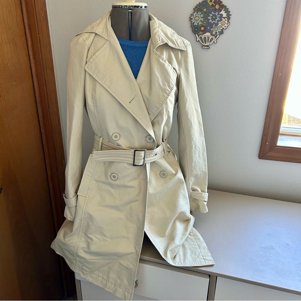 Zara Cream Women's Outerwear